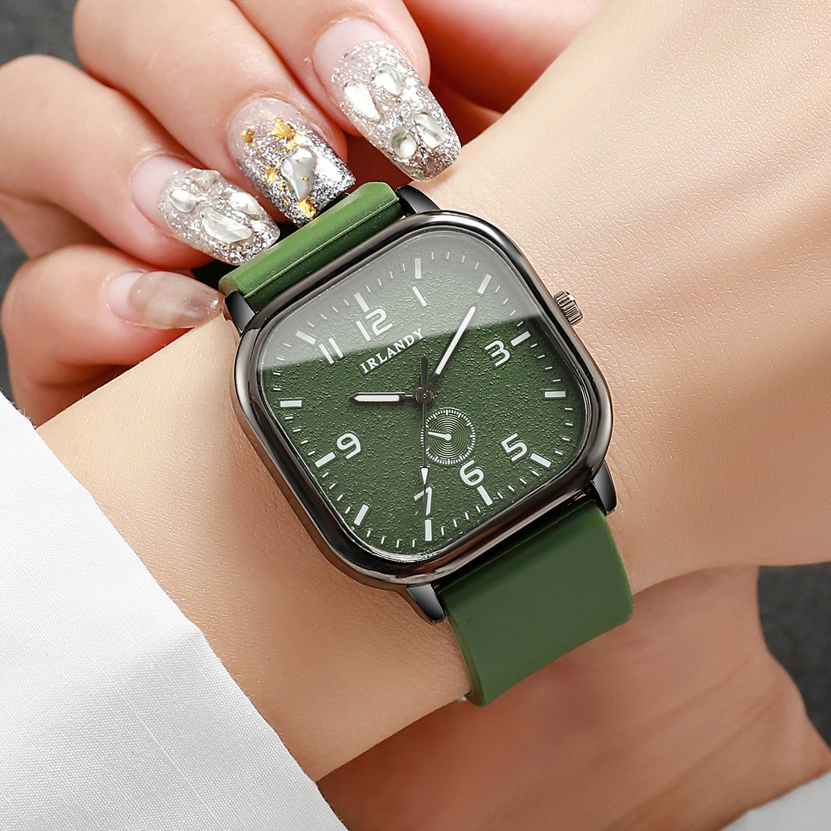 Prism Casual Watch – Fashion Meets Function