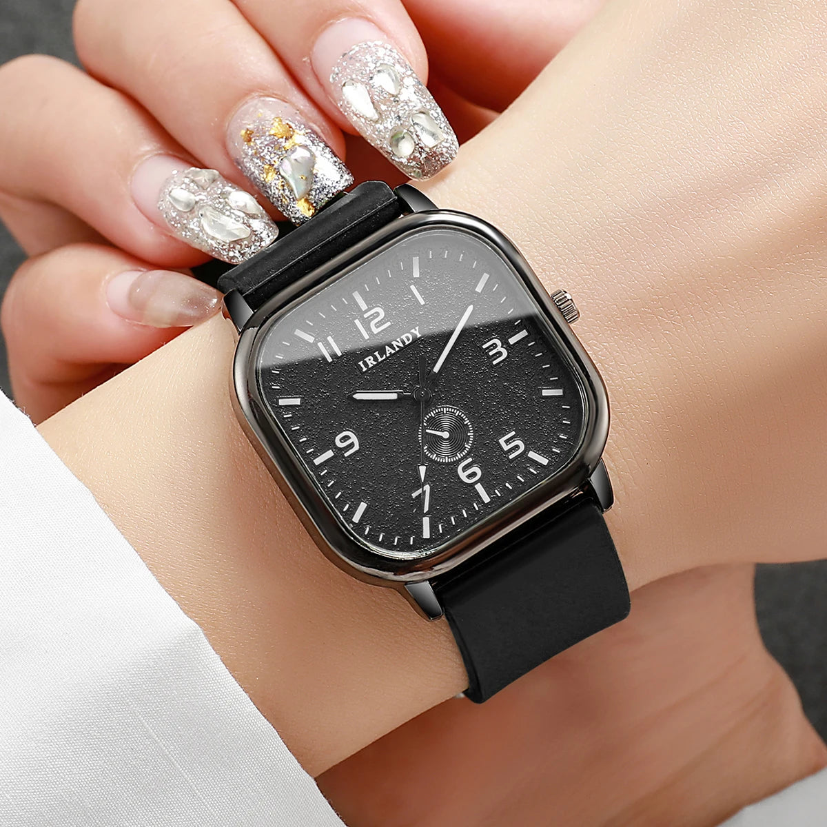 Prism Casual Watch – Fashion Meets Function