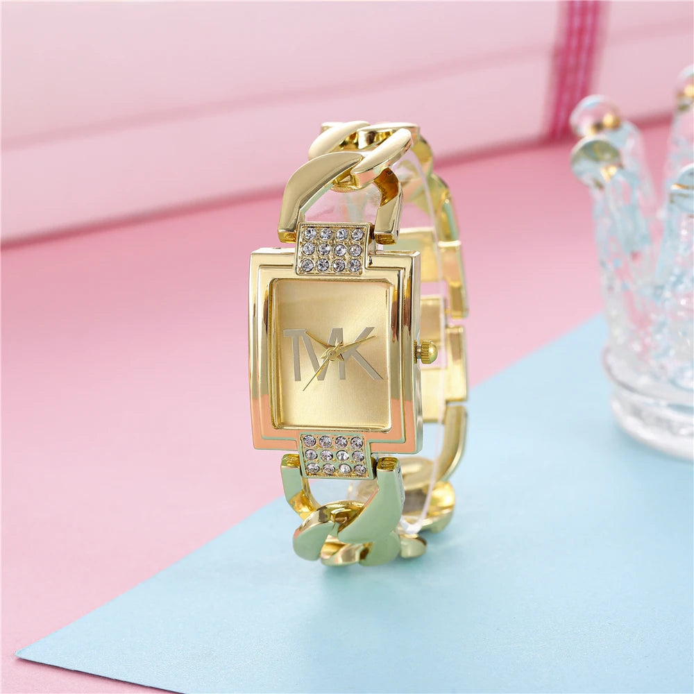 Aura Lux Watch – elegant and refined