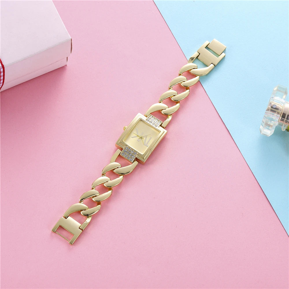 Aura Lux Watch – elegant and refined