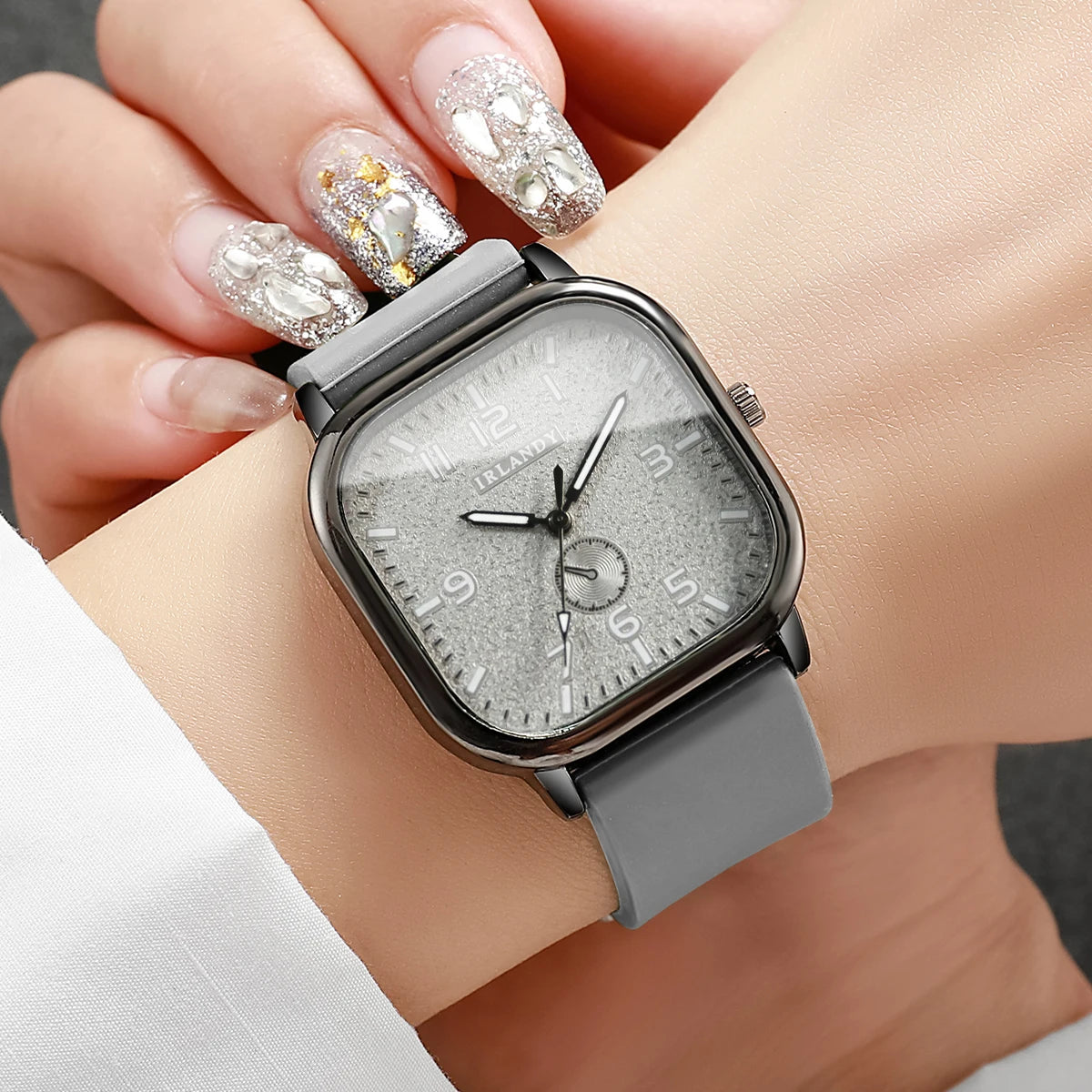 Prism Casual Watch – Fashion Meets Function